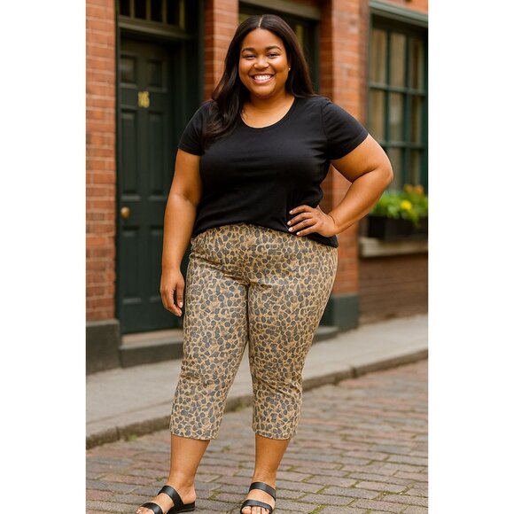 Ruby Rd Size 16 Pants Capris Womens Beige Blue Leopard Print Stretch - Picture 7 of 7